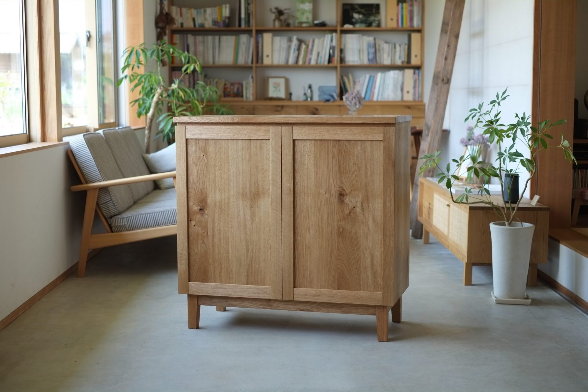 ナラ材のチェスト ナラ材のチェスト